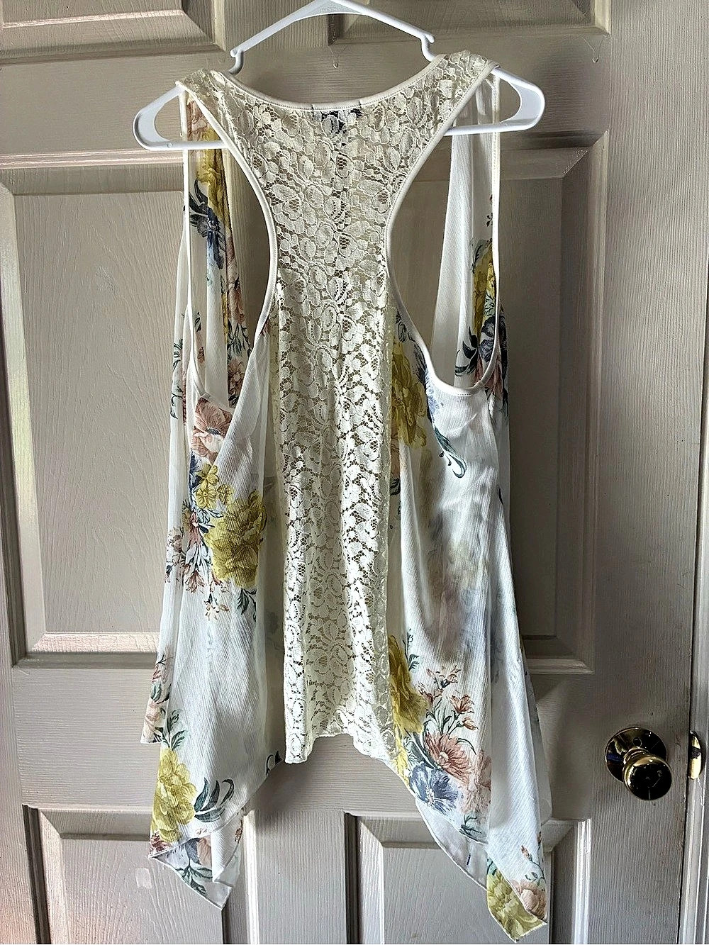Torrid White Floral Lace Back Chiffon Vest Tank Top